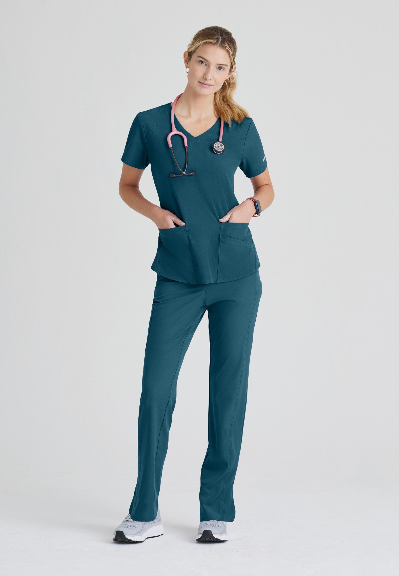 Breeze 3-Pocket Curved V-Neck Scrub Top