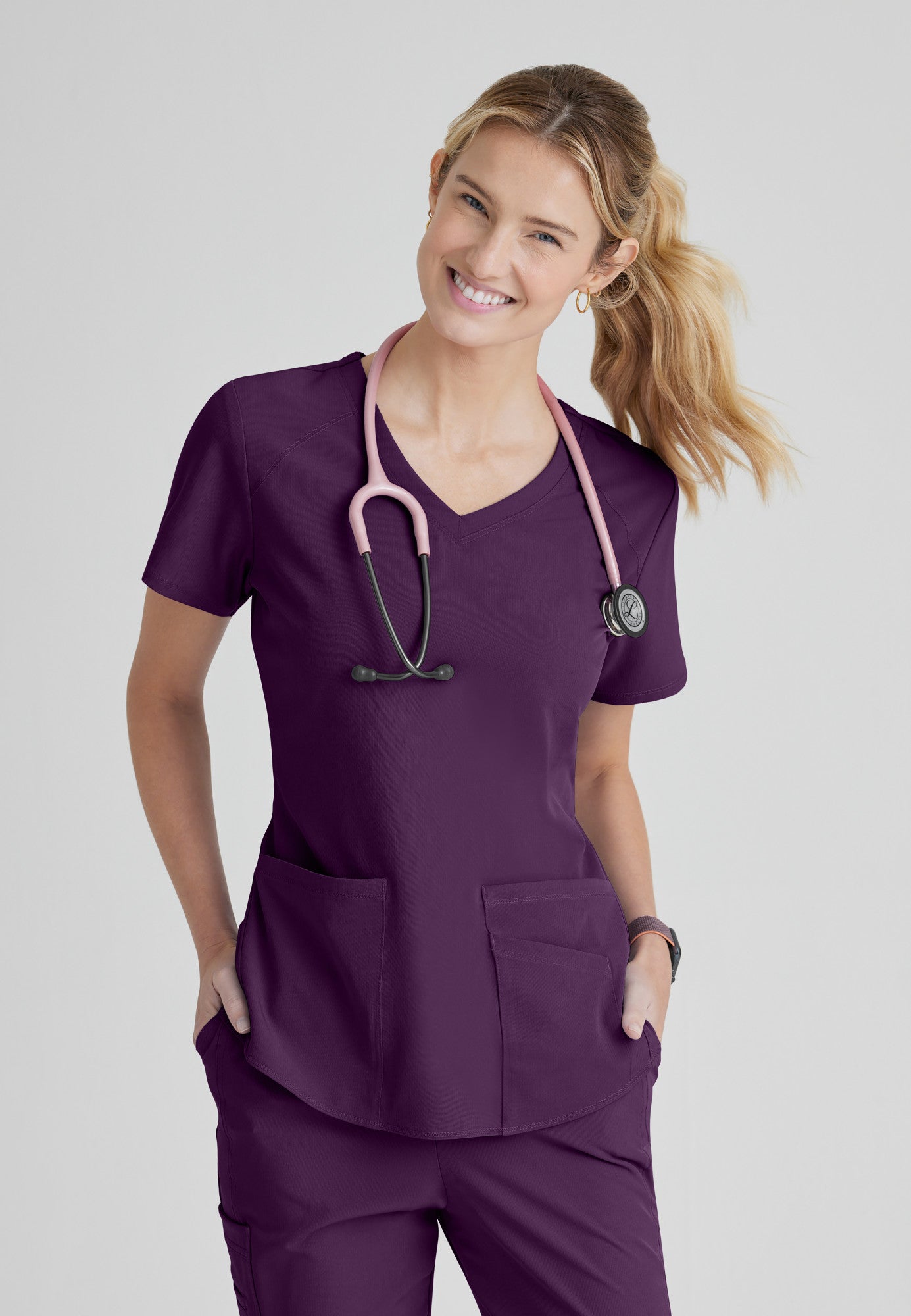 Breeze 3-Pocket Curved V-Neck Scrub Top