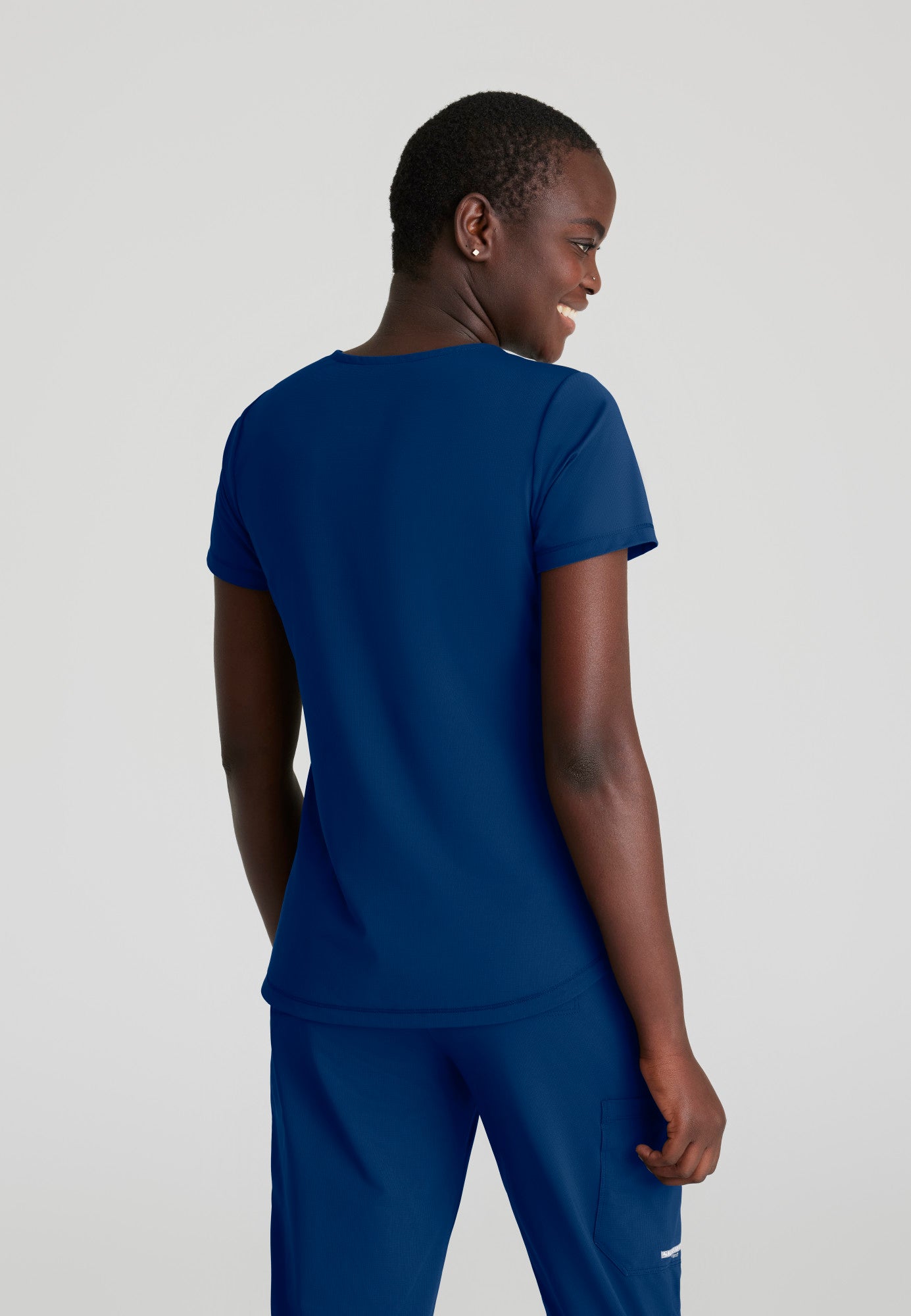 Haut Serene à 3 poches et col en V